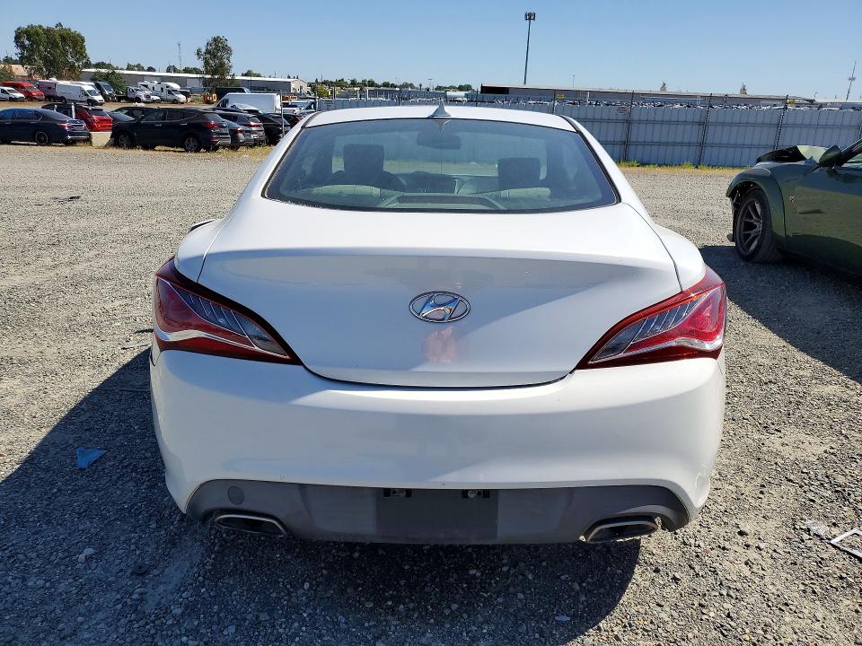 2013 Hyundai Genesis VIN KMHHT6KD5DU105155 COPART salvage auction — NORMAL WEAR, Ca - Dis/Dlr/Exp Only Clean Title (P), sold $475 on 2026-07-02 (photo 6)