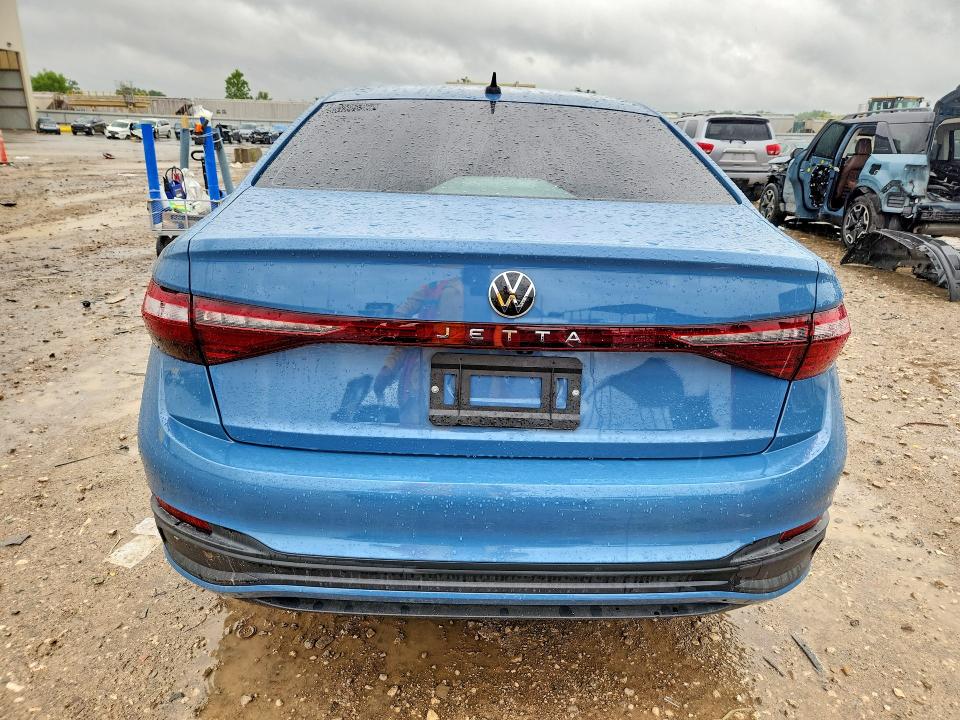 2025 Volkswagen Jetta VIN 3VW5X7BU5SM109190 COPART salvage auction — SIDE, Mo - Cert Of Title-Repossessed (P), sold $10,800 on 2026-07-30 (photo 6)