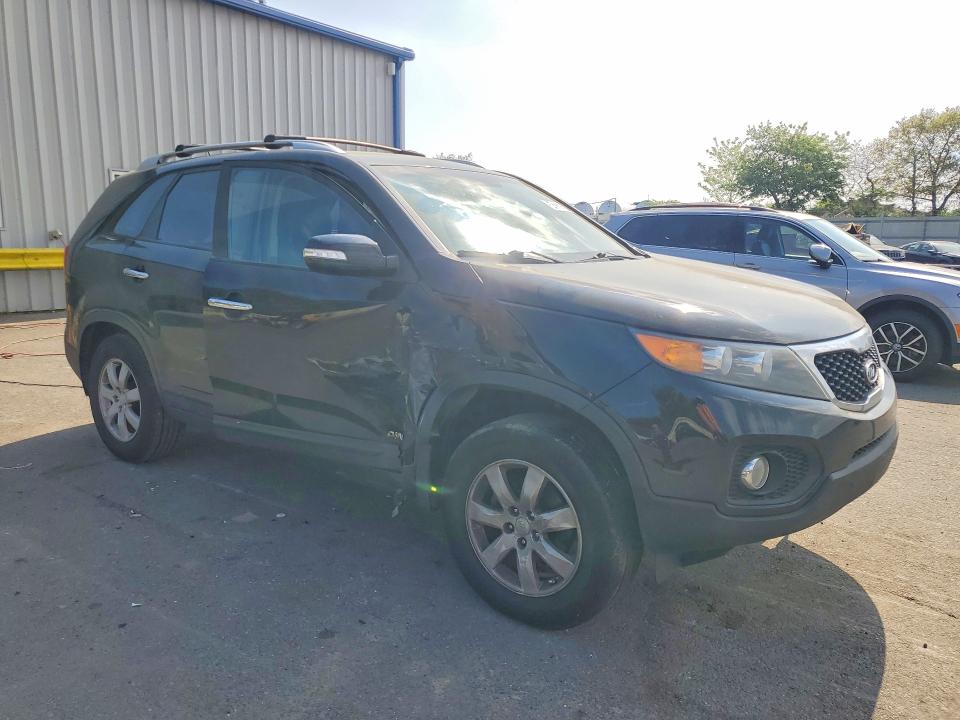 2013 Kia Sorento VIN 5XYKTCA60DG336915 COPART salvage auction — SIDE, NY - AFFIRMATION OF REPOSSESSION, sold $725 on 2026-07-07 (photo 4)