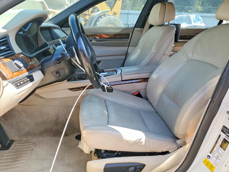 2014 BMW 7er VIN WBAYE8C58ED134701 COPART salvage auction — VANDALISM, VA - CERT OF TITLE - SALVAGE, sold $1,700 on 2026-07-28 (photo 7)