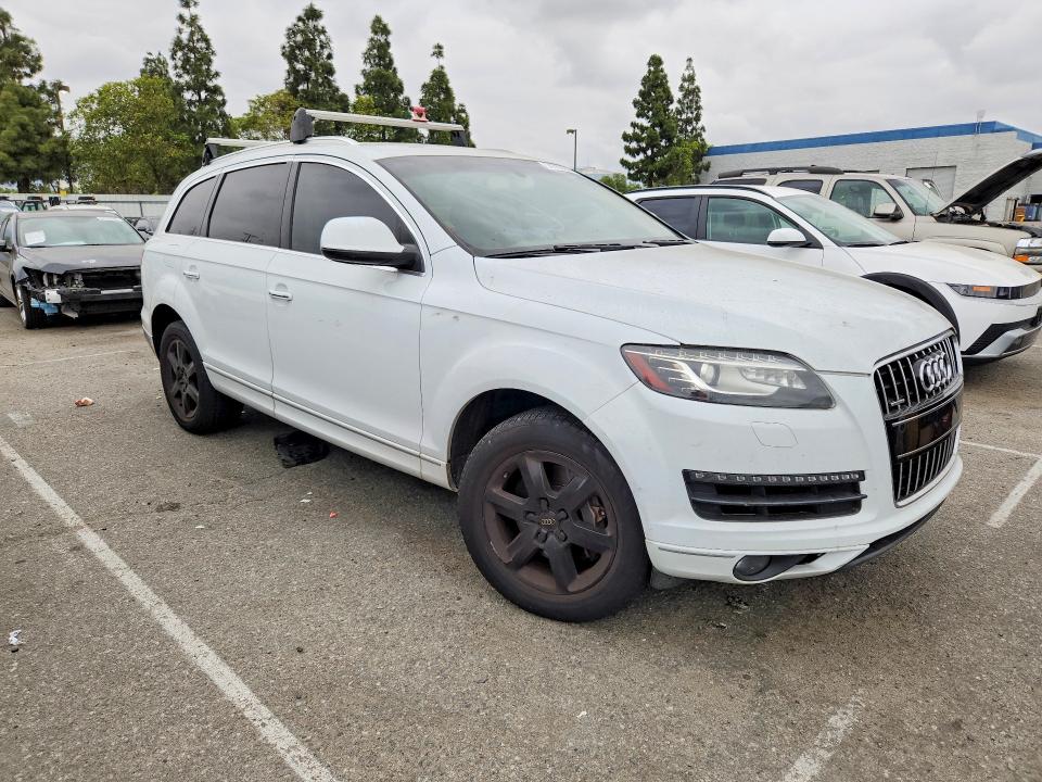 2015 Audi Q7 VIN WA1CGAFE1FD010730 COPART salvage auction — MINOR DENT/SCRATCHES, Ca - Dis/Dlr/Exp Only Clean Title, sold $1,150 on 2026-07-23 (photo 4)