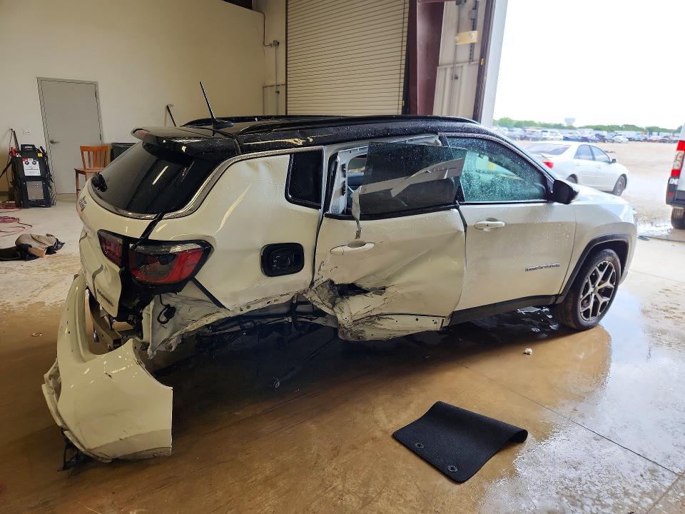 2025 Jeep Compass VIN 3C4NJDCN0ST625098 COPART salvage auction — ALL OVER, Tx - Salvage Vehicle Title, sold $3,250 on 2026-07-02 (photo 3)