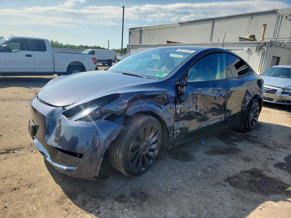 2025 Tesla Model y VIN 7SAYGDEF7SA350930 COPART salvage auction — SIDE, Va - Cert Of Title - Salvage, sold $11,800 on 2026-07-04 (photo 1)