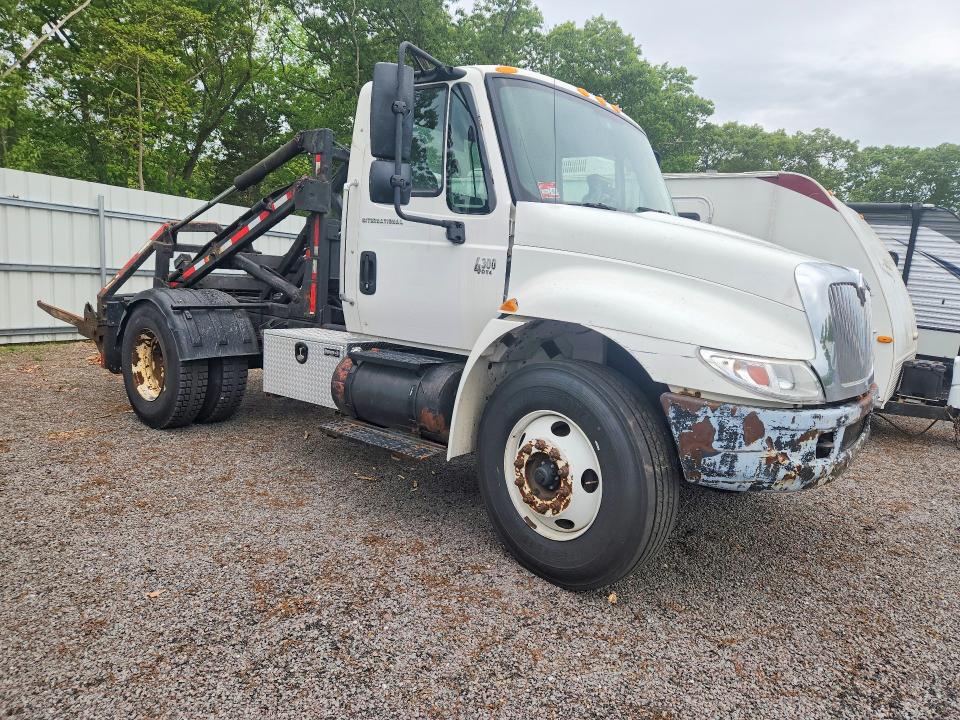 2002 International 4000 series VIN 1HTMMAAM12H414411 COPART salvage auction — FRONT END, Ri - Certificate Of Title, sold $1,950 on 2026-07-08 (photo 4)