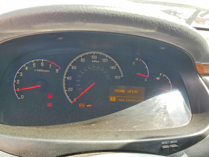 2006 Hyundai Azera VIN KMHFC46F66A044832 COPART salvage auction — REAR END, OK - CERT OF TITLE-SALVAGE, sold $250 on 2026-07-16 (photo 9)
