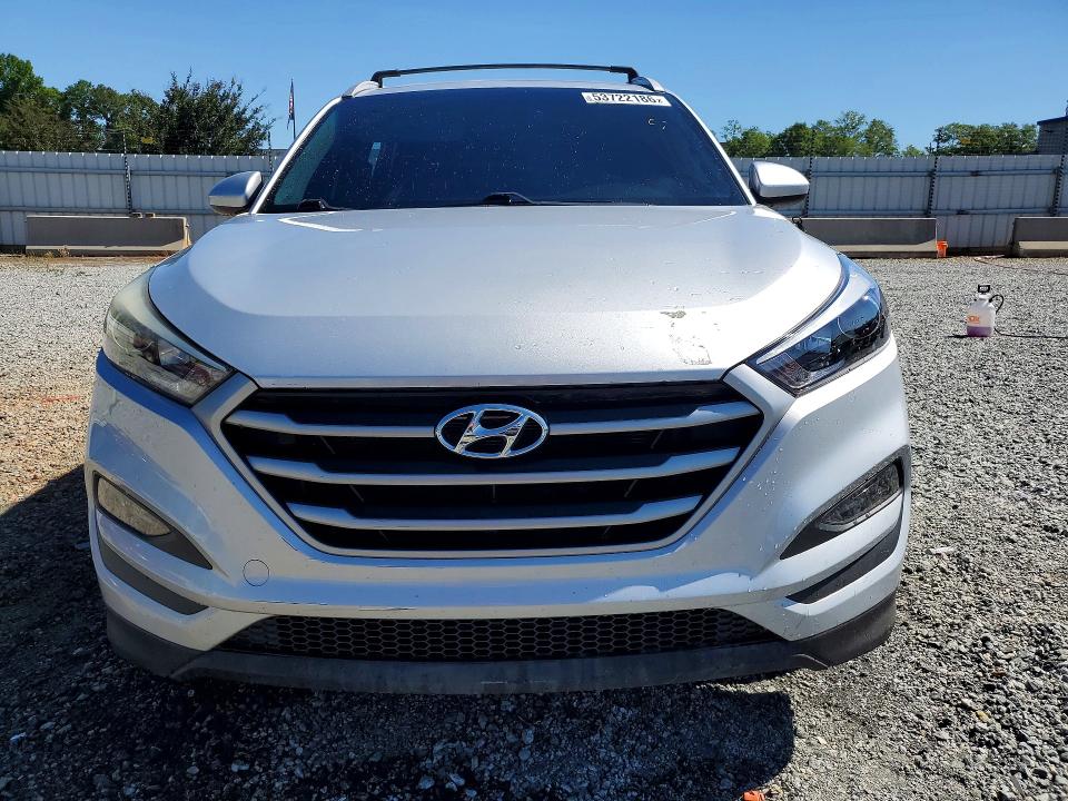 2017 Hyundai Tucson VIN KM8J33A46HU453358 COPART salvage auction — SIDE, Sc - Cert Of Title-Salvage, sold $2,200 on 2026-07-13 (photo 5)