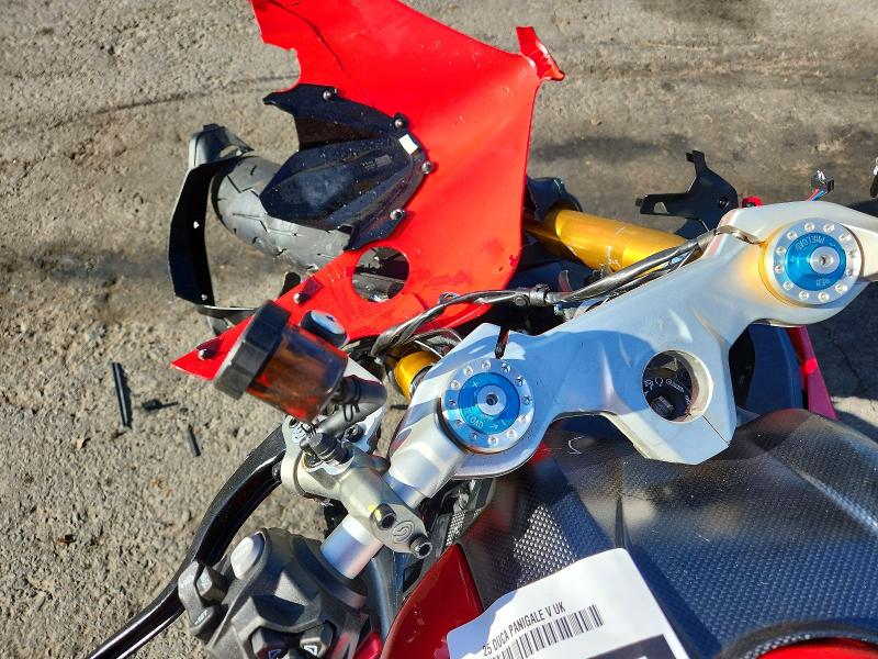 2025 Ducati Panigale VIN ZDMHAU8T9SB001276 COPART salvage auction — ALL OVER, CA - SALVAGE CERTIFICATE, sold $1,400 on 2026-07-30 (photo 7)