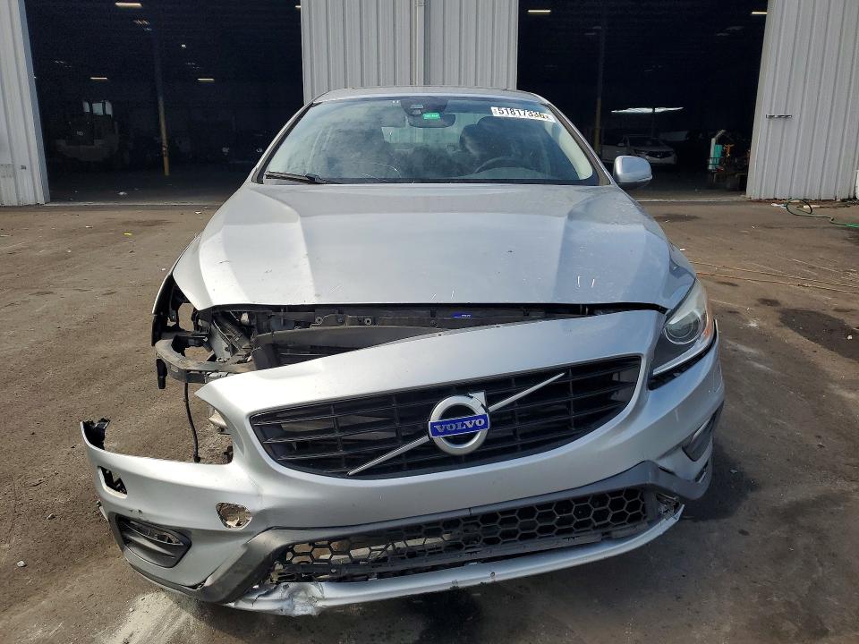 2017 Volvo VIN YV126MFL2H2421552 COPART salvage auction — FRONT END, Fl - Cert Of Title Slvg Rebuildable, sold $400 on 2026-07-08 (photo 5)