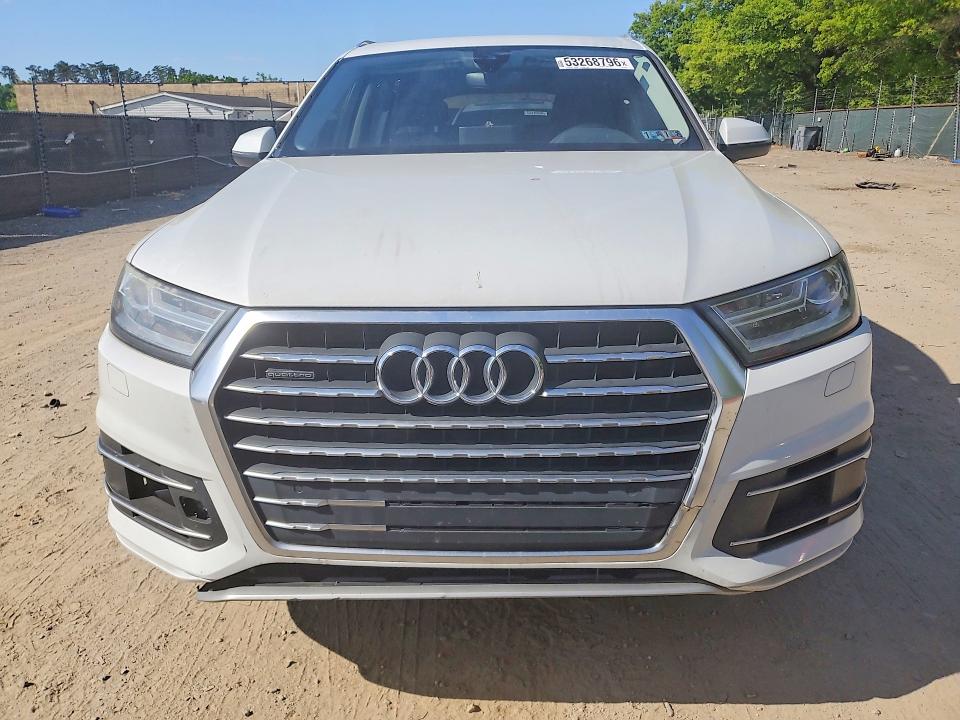 2017 Audi Q7 VIN WA1AHAF77HD045829 COPART salvage auction — NORMAL WEAR, Md - Certificate Of Title, sold $2,750 on 2026-07-02 (photo 5)
