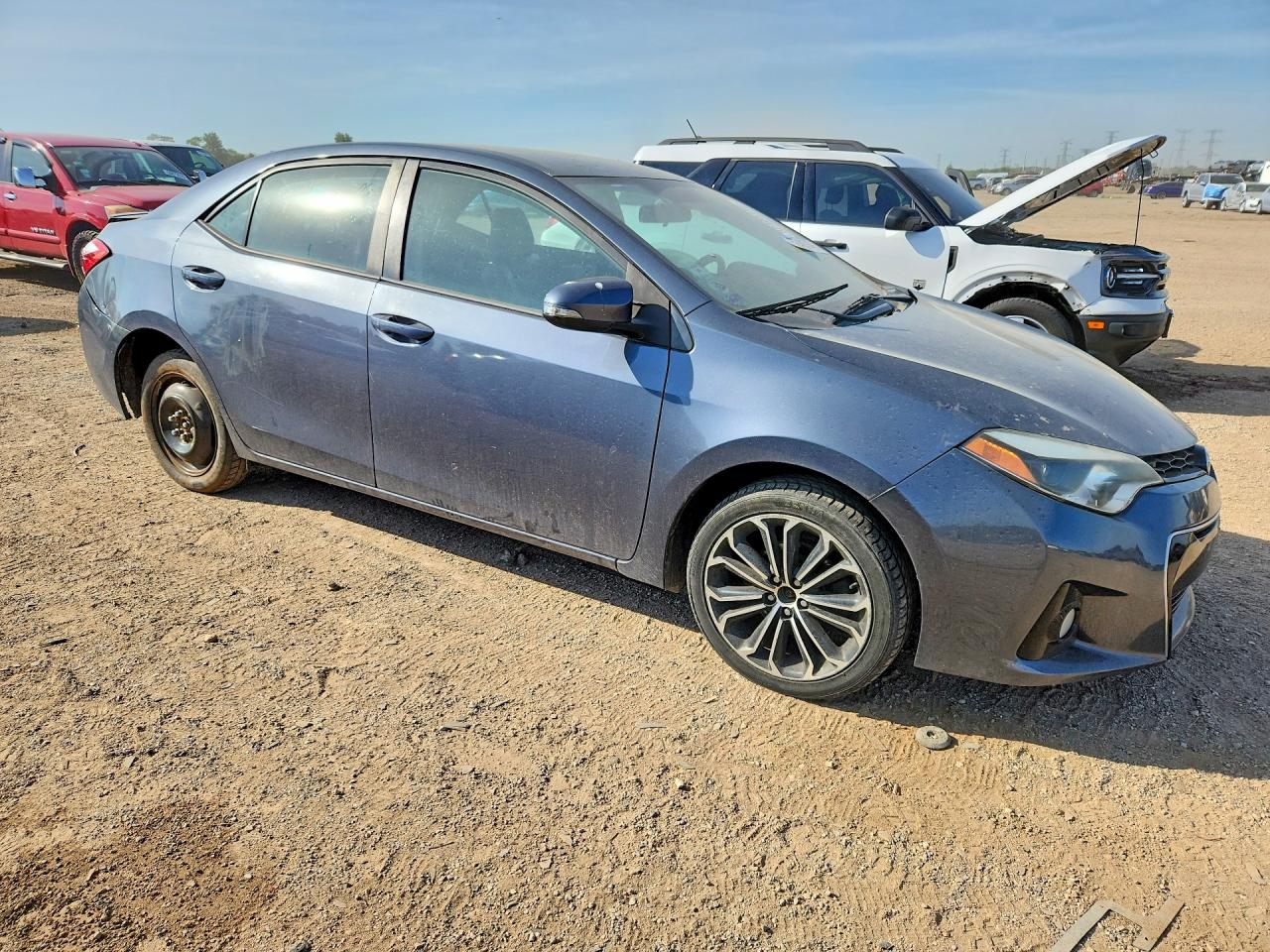 2014 Toyota Corolla VIN 5YFBURHE6EP153268 COPART salvage auction — Rear End, IL - SALVAGE CERTIFICATE, sold $2,550 on 2026-06-30 (photo 4)