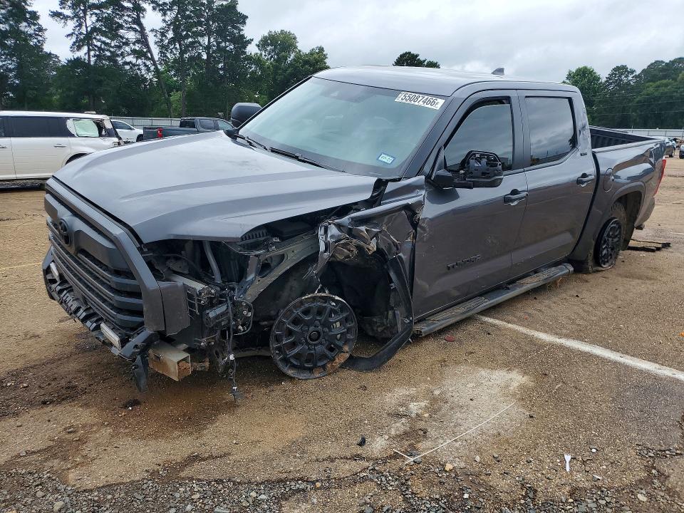 2025 Toyota Tundra VIN 5TFLA5DB8SX333382 COPART salvage auction — FRONT END, Tx - Salvage Vehicle Title, sold $15,700 on 2026-07-13 (photo 1)