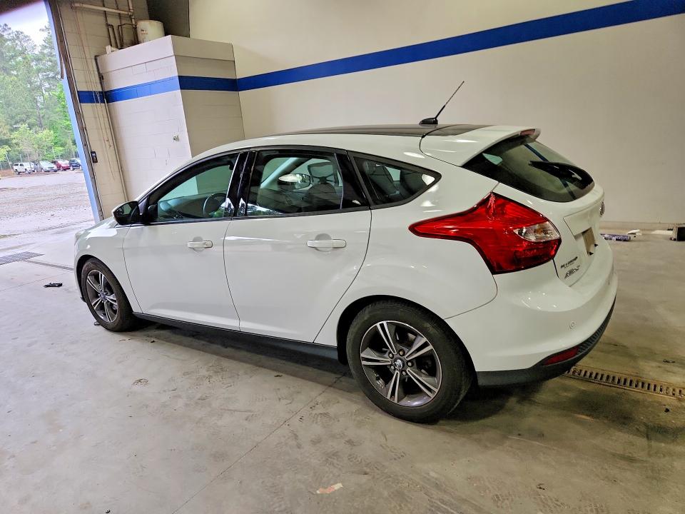 2014 Ford Focus VIN 1FADP3K22EL320011 COPART salvage auction — MINOR DENT/SCRATCHES, VA - CERTIFICATE OF TITLE, sold $450 on 2026-07-02 (photo 2)