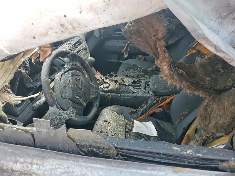 2015 Lexus VIN JTJBK1BA8F2472522 COPART salvage auction — VANDALISM, Nc - Salvage Certificate Of Title, sold $275 on 2026-07-16 (photo 7)