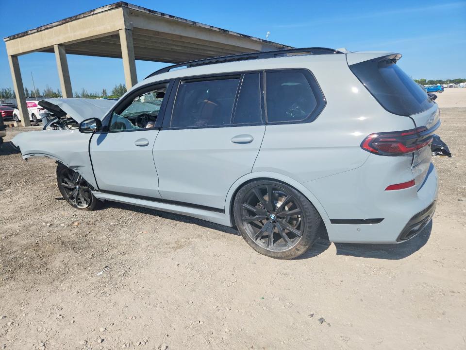 2026 BMW VIN 5UX23EM02T9328509 COPART salvage auction — FRONT END, Fl - Cert Of Title Slvg Rebuildable, sold $15,200 on 2026-07-14 (photo 2)