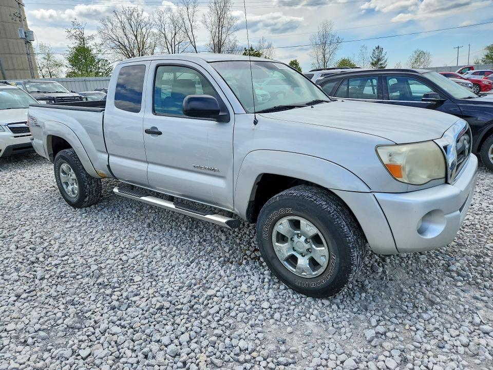 2008 Toyota Tacoma VIN 5TEUU42N48Z479489 COPART salvage auction — MINOR DENT/SCRATCHES, Mi - Dealer Only Clean Title (P), sold $5,200 on 2026-07-02 (photo 4)