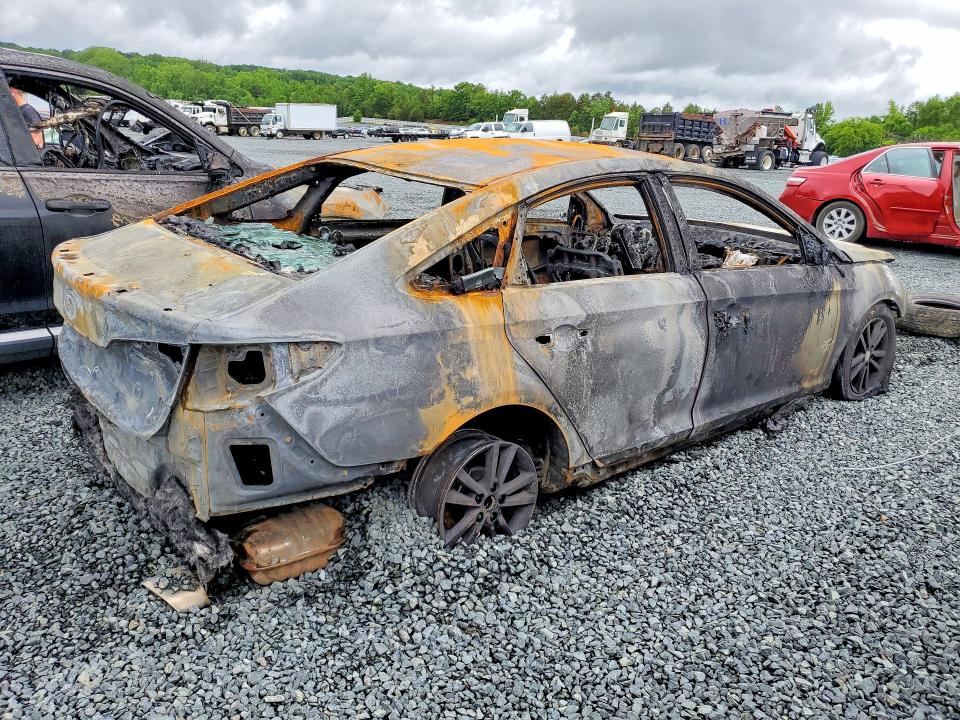 2016 Hyundai Sonata VIN 5NPE24AF8GH306208 COPART salvage auction — BURN, Nc - Salvage Certificate Of Title, sold $200 on 2026-07-02 (photo 3)