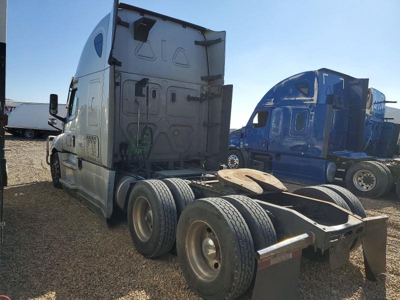 2020 Freightliner Cascadia 126 VIN 3AKJHHDR8LSMF1595 COPART salvage auction — MECHANICAL, CA - CERTIFICATE OF TITLE, sold $10,300 on 2026-07-07 (photo 3)