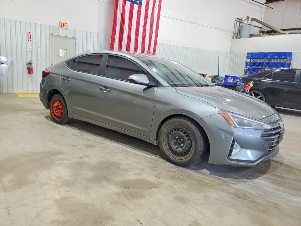 2019 Hyundai Elantra VIN KMHD74LF6KU792490 COPART salvage auction — MINOR DENT/SCRATCHES, Tx - Certificate Of Title, sold $3,100 on 2026-07-06 (photo 4)