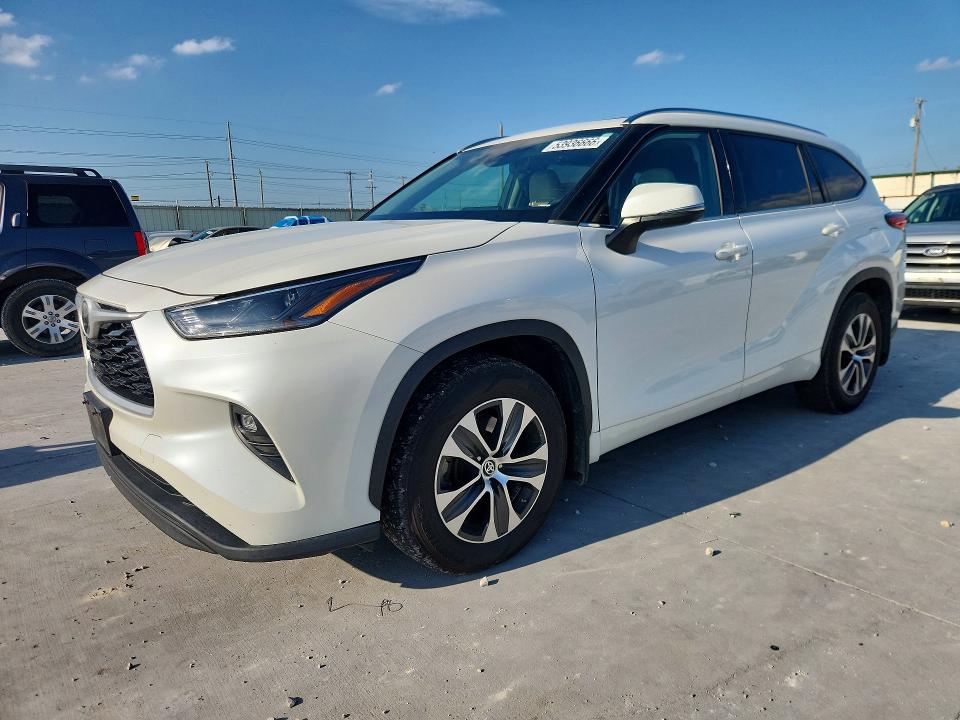 2021 Toyota Highlander VIN 5TDGZRAH4MS043286 COPART salvage auction — FRONT END, Tx - Salvage Vehicle Title, sold $10,100 on 2026-07-10 (photo 1)