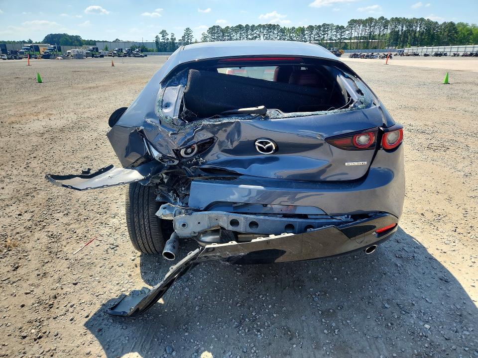 2025 Mazda 3 VIN JM1BPBLM9S1751786 COPART salvage auction — REAR END, Nc - Salvage Certificate Of Title, sold $3,150 on 2026-07-27 (photo 6)