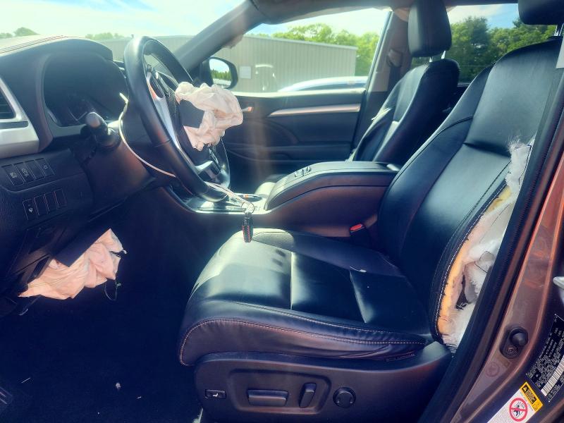 2019 Toyota VIN 5TDJZRFH8KS915464 COPART salvage auction — FRONT END, Ri - Salvage Certificate Of Title, sold $7,500 on 2026-07-16 (photo 7)