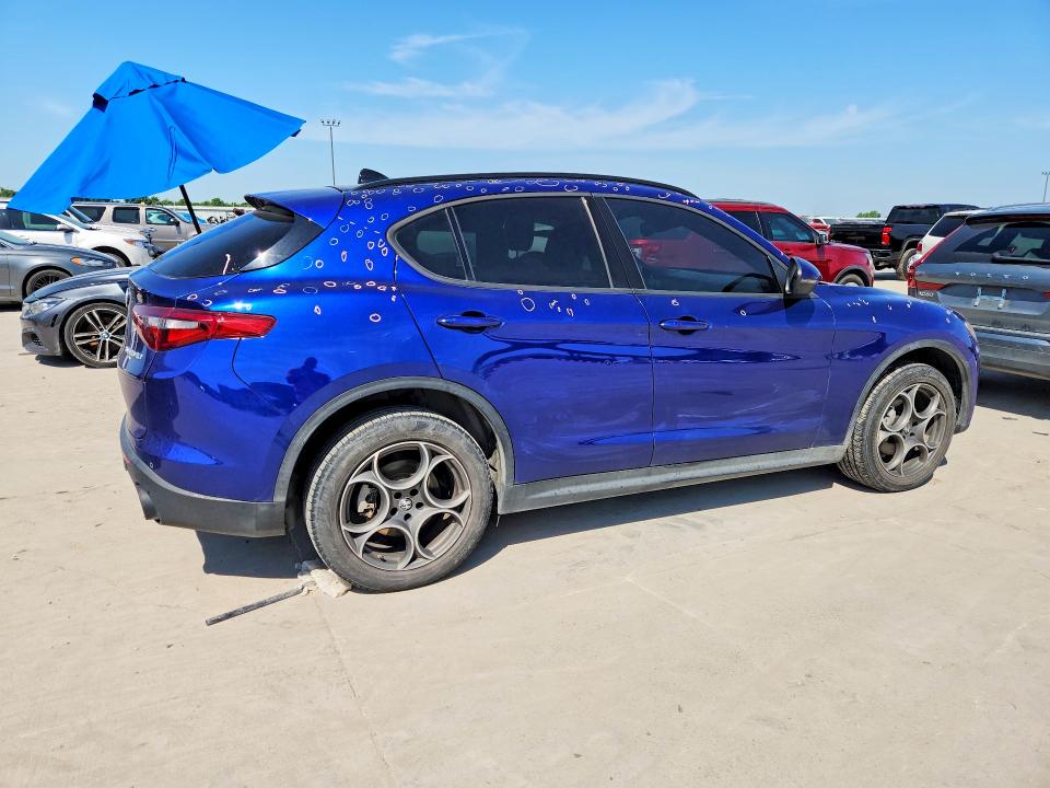 2022 Alfa romeo VIN ZASPAJAN2N7D32118 COPART salvage auction — HAIL, Tx - Certificate Of Title, sold $8,600 on 2026-08-27 (photo 3)