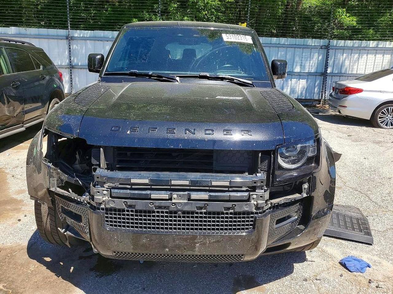 2024 Land Rover Defender VIN SALEXEEU6R2262867 COPART salvage auction — Front End, GA - CERT OF TITLE-SALVAGE, sold $51,000 on 2026-07-02 (photo 5)