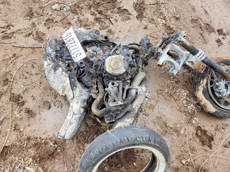 2024 Ducati Panigale VIN ZDMDAGWW4RB008983 COPART salvage auction — BURN, OH - BILL OF SALE-PARTS ONLY, sold $15 on 2026-08-20 (photo 6)