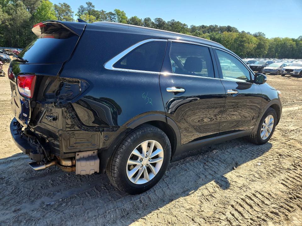 2017 Kia Sorento VIN 5XYPGDA3XHG289775 COPART salvage auction — REAR END, Md - Cert Of Salvage > 75% Damage, sold $2,000 on 2026-07-21 (photo 3)