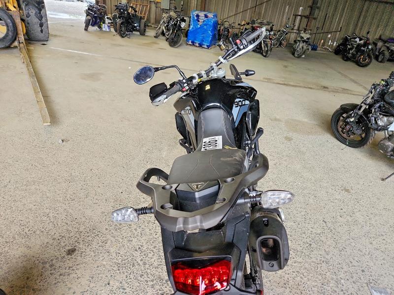 2021 Triumph motorcycle Tiger VIN SMTE64DFXMTAF4405 COPART salvage auction — FRONT END, NJ - CERT OF TITLE-SALVAGE, sold $2,650 on 2026-07-13 (photo 6)