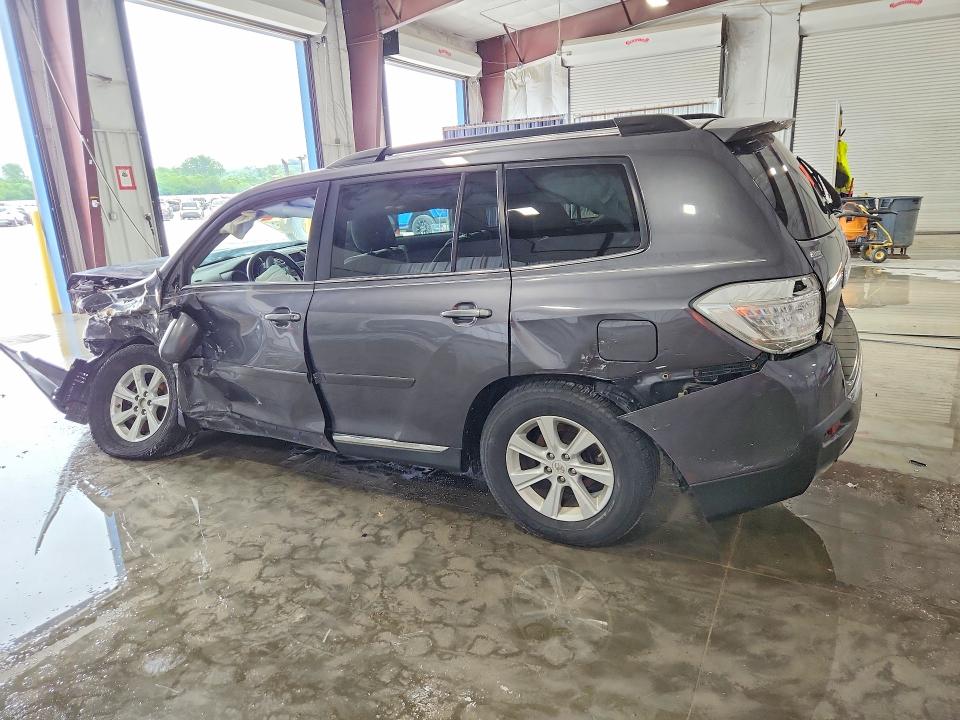 2011 Toyota Highlander VIN 5TDZA3EH2BS008041 COPART salvage auction — FRONT END, Il - Salvage Certificate, sold $1,400 on 2026-07-20 (photo 2)