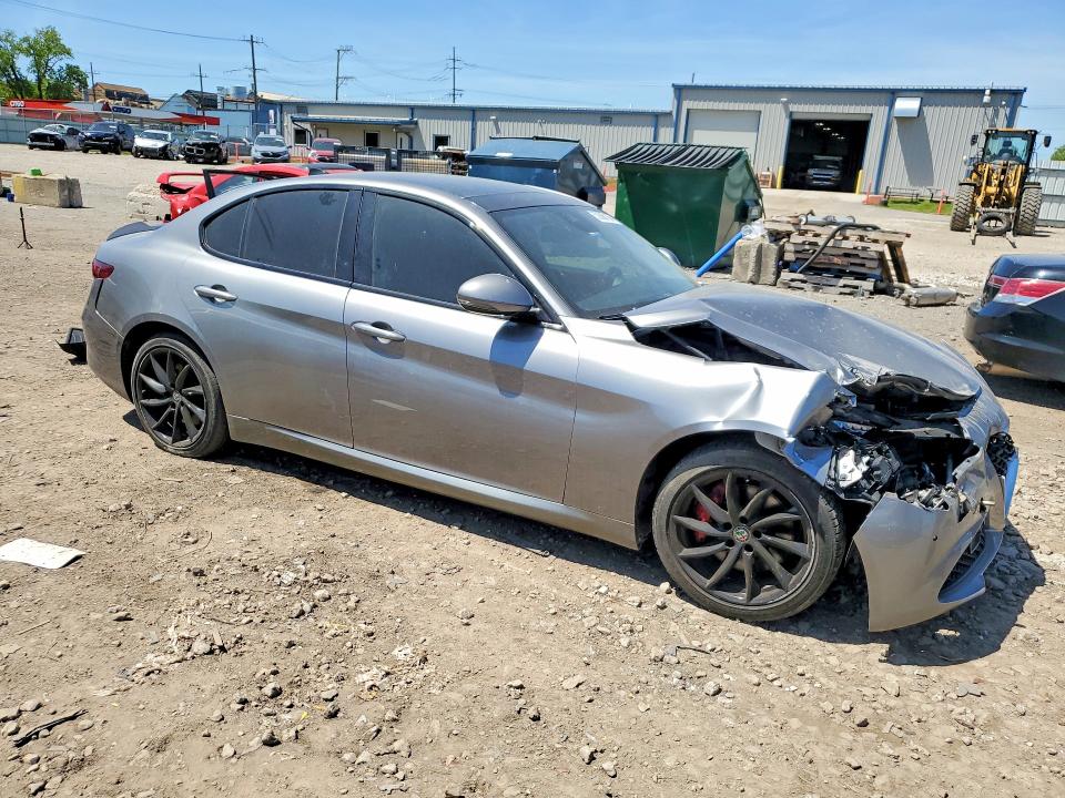 2017 Alfa romeo VIN ZARFAEBN3H7553750 COPART salvage auction — FRONT END, Wv - Salvage Certificate, sold $1,000 on 2026-07-10 (photo 4)