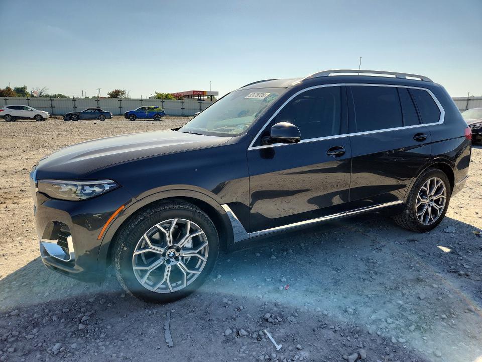 2021 BMW X7 VIN 5UXCW2C06M9H63436 COPART salvage auction — MINOR DENT/SCRATCHES, Mo - Certificate Of Title, sold $22,500 on 2026-07-08 (photo 1)