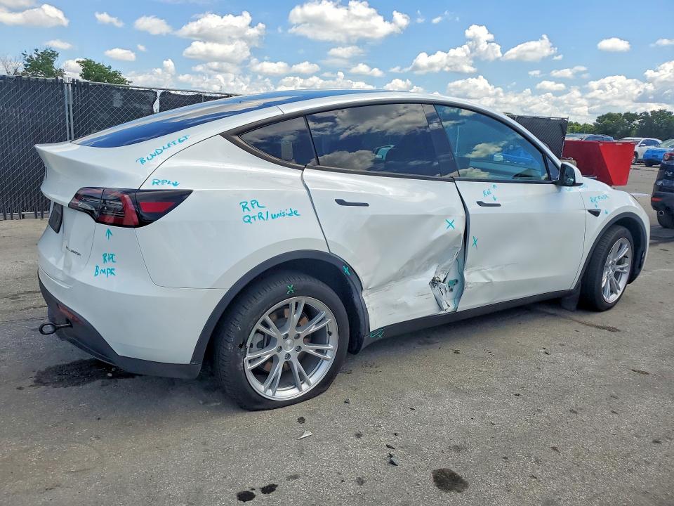 2024 Tesla VIN 7SAYGDEE4RA257574 COPART salvage auction — SIDE, Fl - Certificate Of Destruction, sold $15,300 on 2026-07-09 (photo 3)