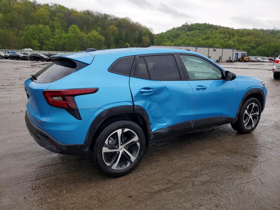 2025 Chevrolet Trax VIN KL77LGEP2SC298070 COPART salvage auction — SIDE, Pa - Certificate Of Salvage, sold $8,100 on 2026-07-02 (photo 3)