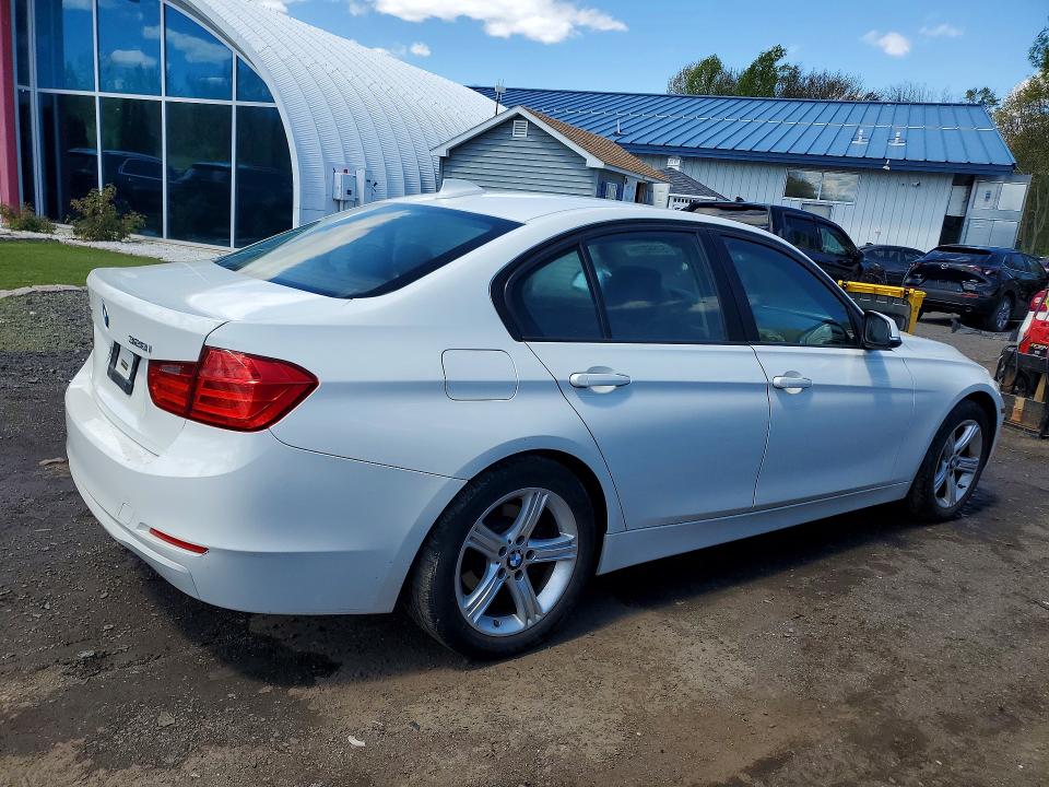 2014 BMW VIN WBA3B5G5XENS10196 COPART salvage auction — MINOR DENT/SCRATCHES, Ma - Cert Of Title-Parts Only Salva, sold $575 on 2026-07-09 (photo 3)