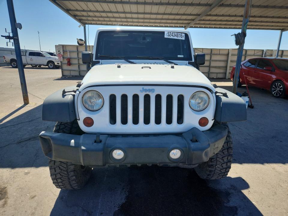 2013 Jeep Wrangler / VIN 1C4BJWFGXDL638144 COPART salvage auction — UNDERCARRIAGE, Tx - Certificate Of Title, sold $4,800 on 2026-07-10 (photo 5)