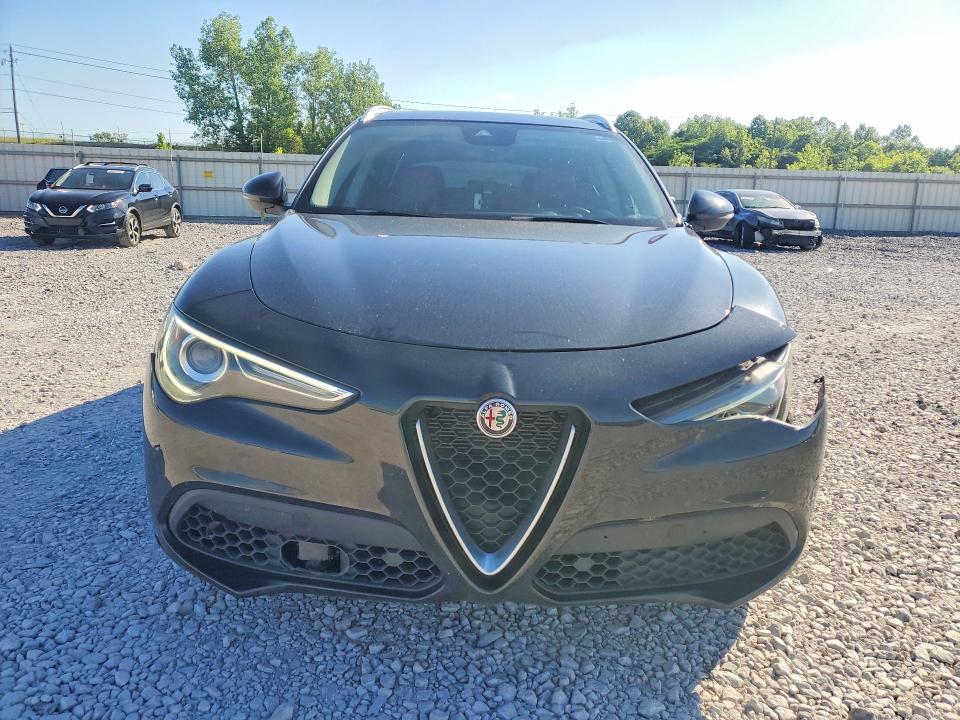 2021 Alfa romeo VIN ZASPAKBN9M7D13133 COPART salvage auction — FRONT END, Al - Cert Of Title-Salvage Title, sold $8,700 on 2026-08-04 (photo 5)