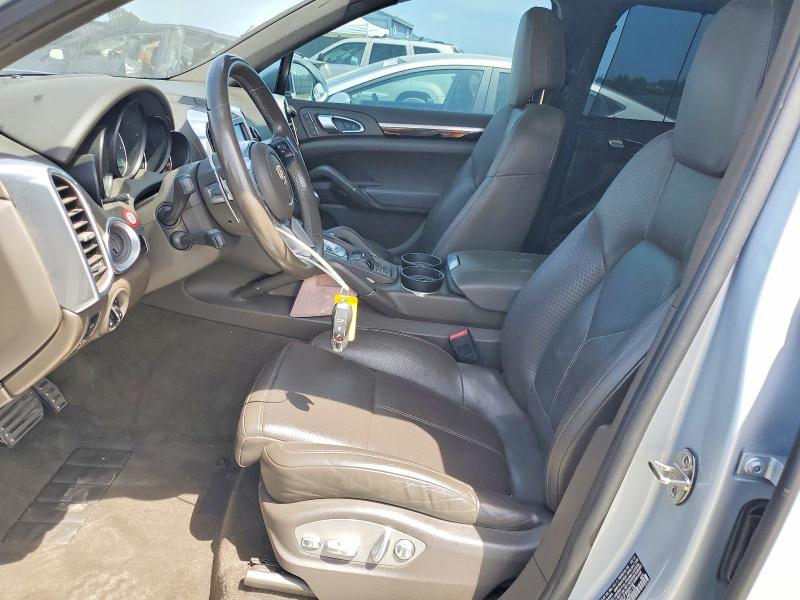 2015 Porsche Cayenne VIN WP1AB2A22FLA60118 COPART salvage auction — MINOR DENT/SCRATCHES, Fl - Dis/Dlr/Exp Only Clean Title, sold $4,450 on 2026-07-30 (photo 7)