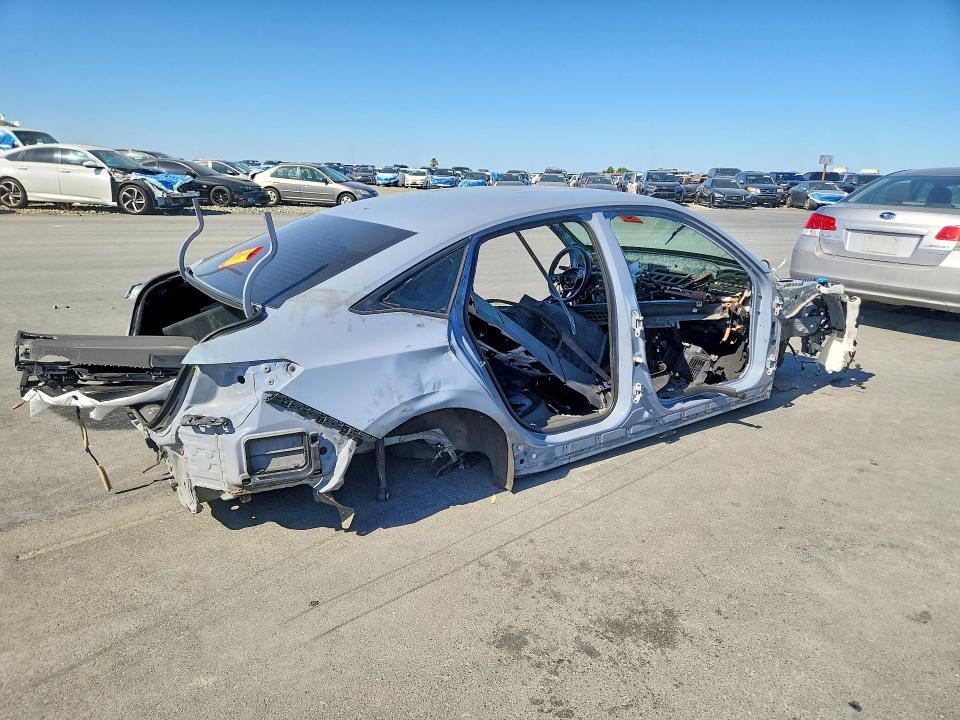 2022 Honda Civic VIN 2HGFE2F57NH600299 COPART salvage auction — VANDALISM, Ca - Non-Repairable Vehicle Cert, sold $50 on 2026-07-29 (photo 3)