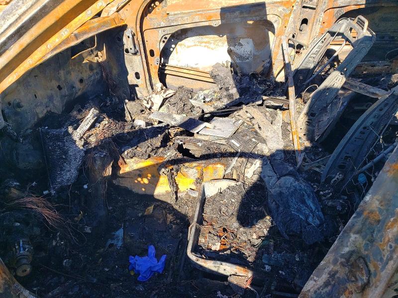2010 Mercedes-benz VIN WDDGF8BB3AF481330 COPART salvage auction — BURN, Va - Non-Repairable Certificate, sold $90 on 2026-08-21 (photo 7)