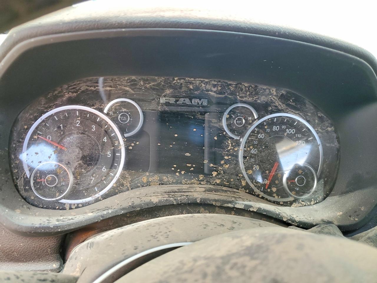 2026 Ram 2500 VIN 3C6UR5DJ4TG198810 COPART salvage auction — Vandalized, CA - NON-REPAIRABLE VEHICLE CERT, sold $6,600 on 2026-06-17 (photo 9)