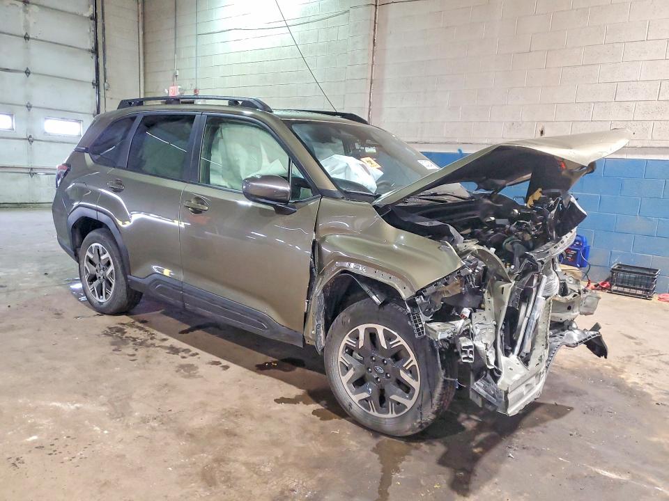 2025 Subaru Forester VIN JF2SLDDC1SH407939 COPART salvage auction — FRONT END, MI - SCRAP CERTIFICATE OF TITLE, sold $3,050 on 2026-07-28 (photo 4)