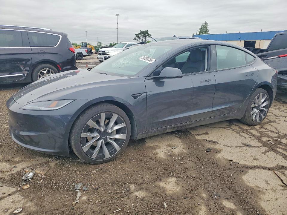 2025 Tesla Model 3 VIN 5YJ3E1EA2SF062882 COPART salvage auction — SIDE, Salvage Title, sold $20,600 on 2026-07-10 (photo 1)