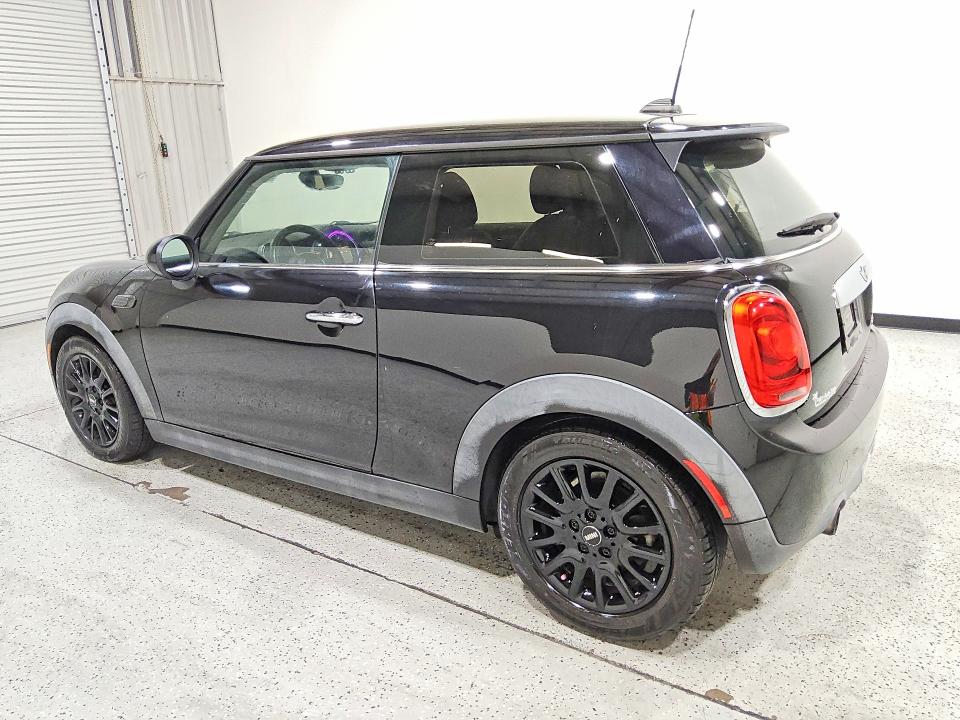 2015 Mini Cooper VIN WMWXM5C56F3A57074 COPART salvage auction — MINOR DENT/SCRATCHES, Fl - Certificate Of Title, sold $775 on 2026-07-14 (photo 2)