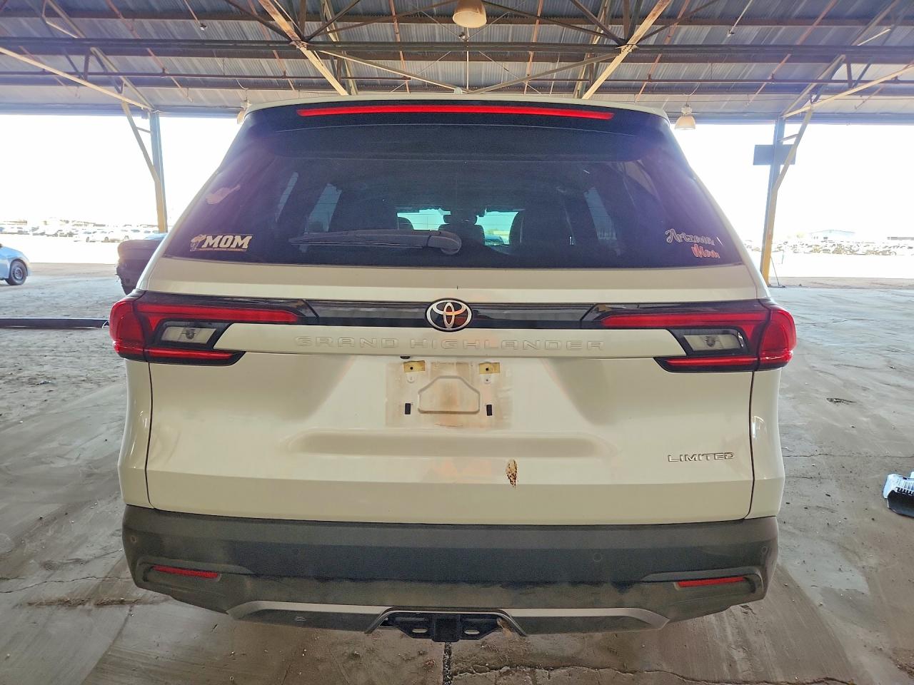 2026 Toyota Highlander VIN 5TDAAAA53TS038664 COPART salvage auction — Front End, Sc - Salvage Title, sold $27,000 on 2026-07-08 (photo 6)