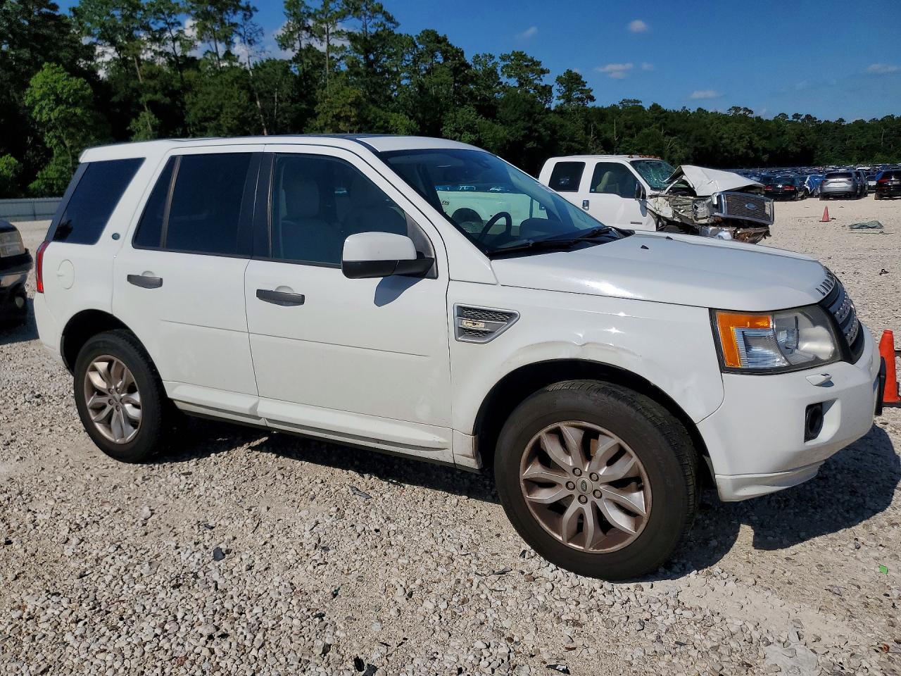 2012 Land Rover LR2 VIN SALFR2BNXCH290718 COPART salvage auction — Mechanical, TX - SALVAGE VEHICLE TITLE, sold $625 on 2026-06-30 (photo 4)