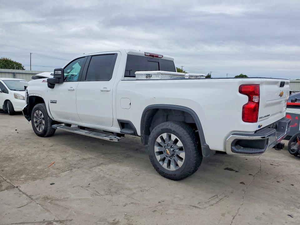 2025 Chevrolet VIN 2GC4KNEY8S1184456 COPART salvage auction — FRONT END, Tx - Salvage Vehicle Title, sold $24,800 on 2026-07-30 (photo 2)
