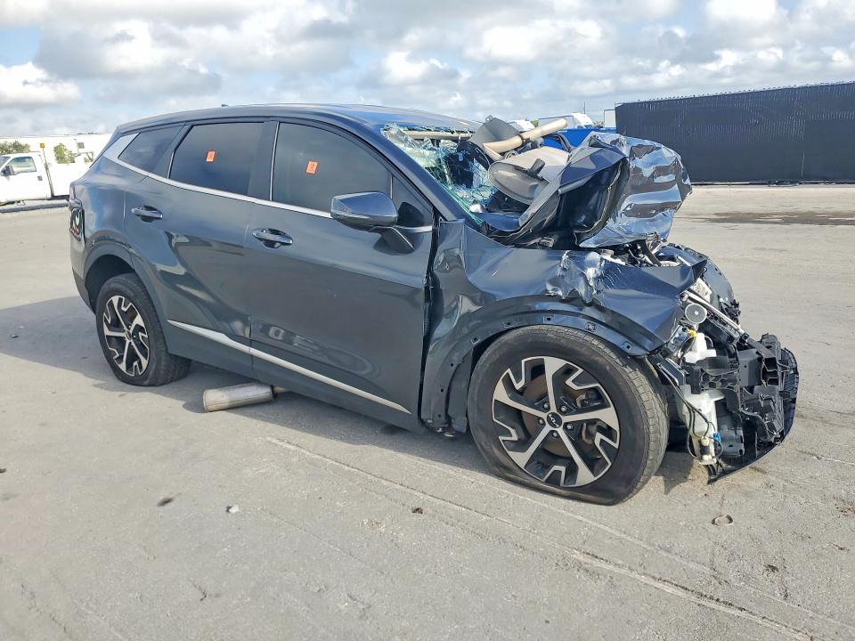 2023 Kia Sportage VIN 5XYK33AF0PG041964 COPART salvage auction — FRONT END, Fl - Certificate Of Destruction, sold $375 on 2026-07-23 (photo 4)