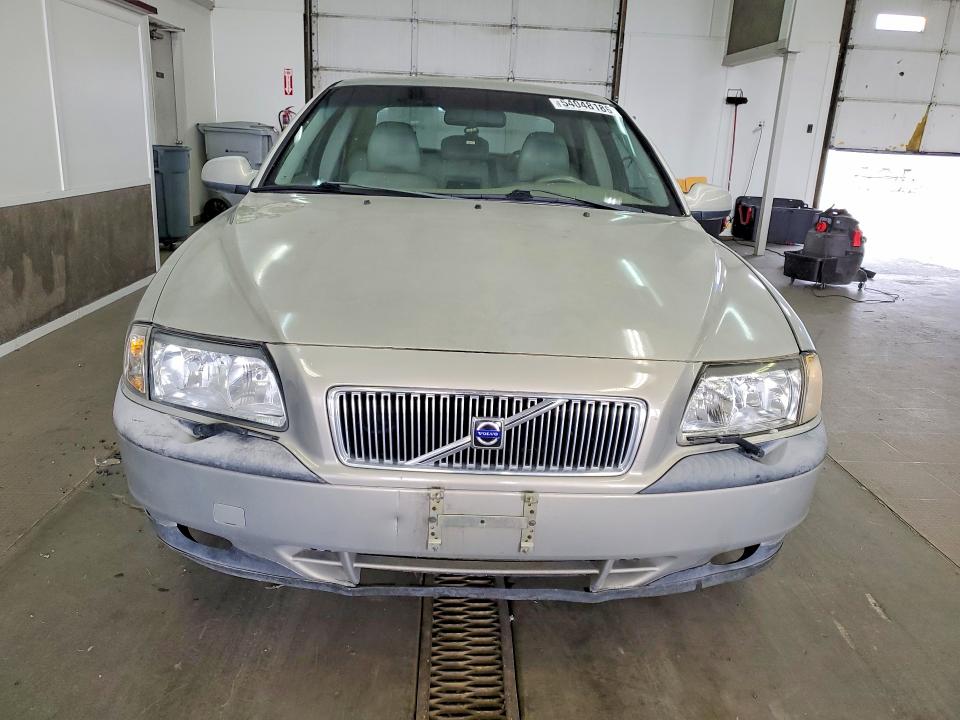 2001 Volvo S80 VIN YV1TS94D511185743 COPART salvage auction — MINOR DENT/SCRATCHES, Wa - Vehicle Cert Of Ownership-Titl, sold $100 on 2026-07-06 (photo 5)